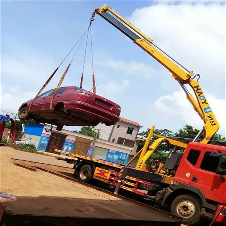 泰州海陵吊车救援小汽车怎么吊